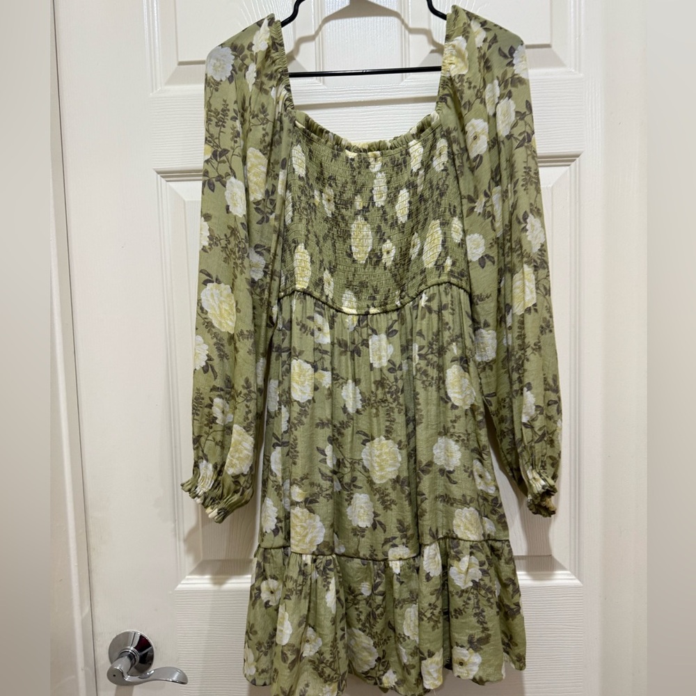 Floral Green Ling Sleeve Dress by Mine
